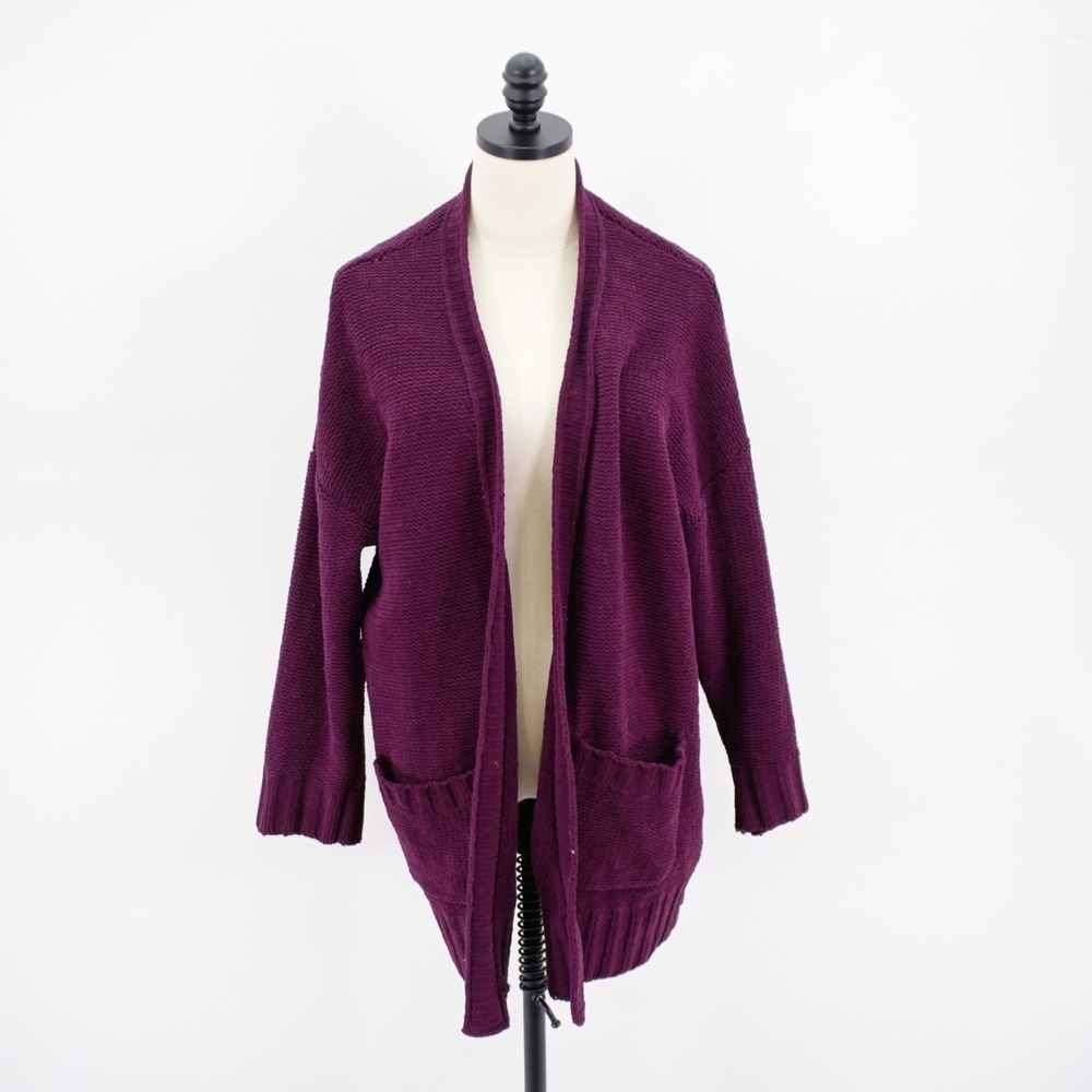 DAMAGED American Eagle XS Cardigan Sweater Purple Pocket Knit Polyester